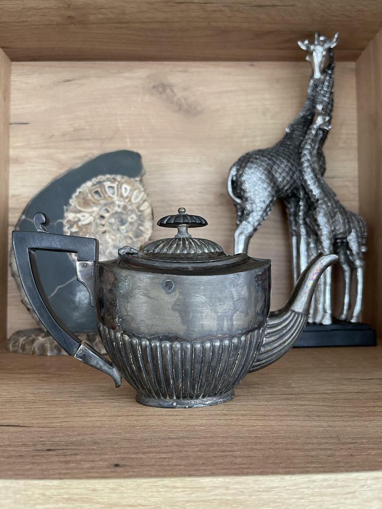 Старинный коллекционный чайничек ар-деко