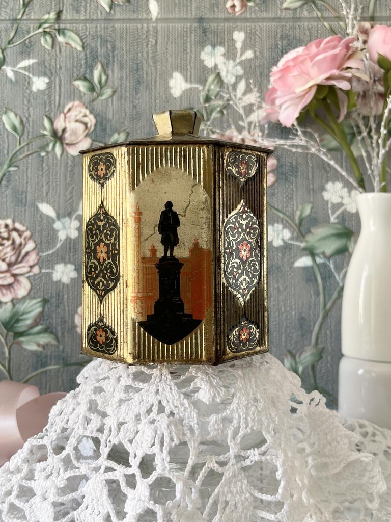 Редкая чайная банка