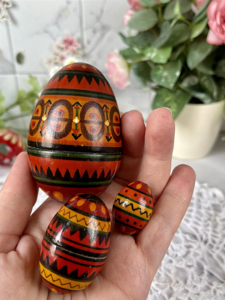 Коллекционное тройное яйцо-матрешка
