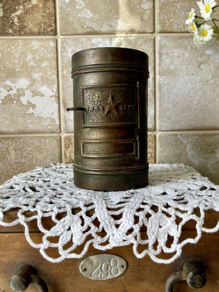 Коллекционная подставка Печка-буржуйка