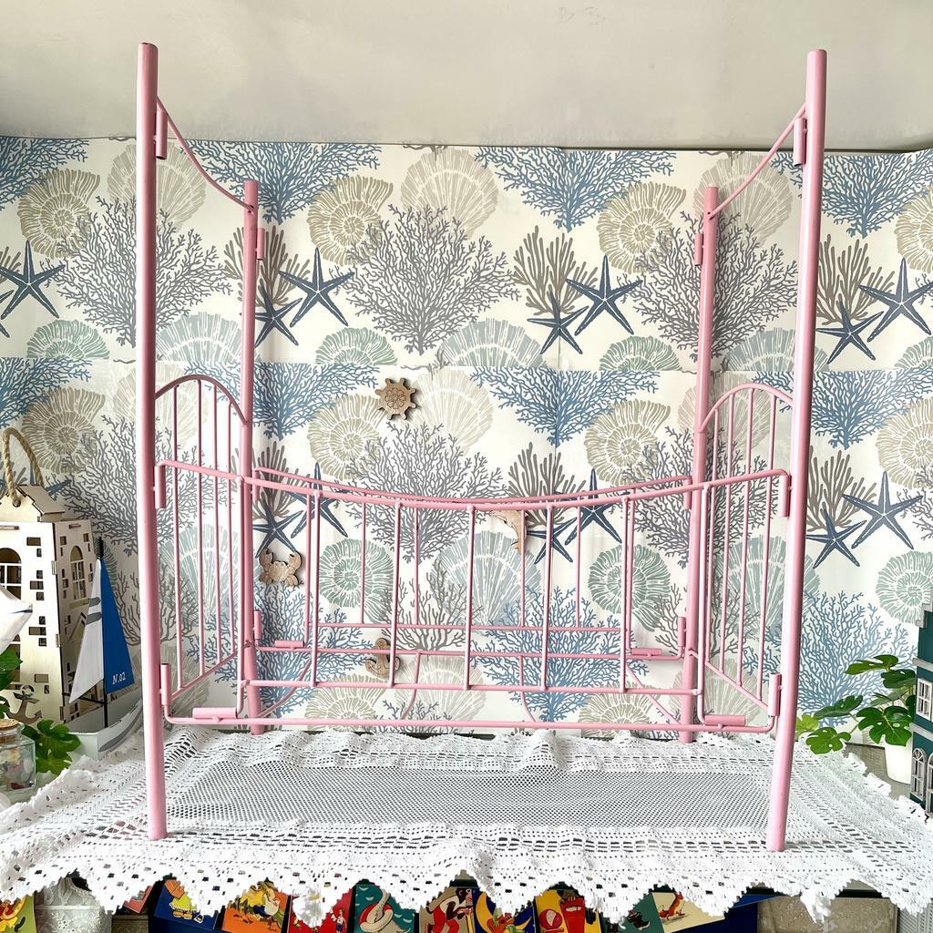 Большая складная кровать для куклы