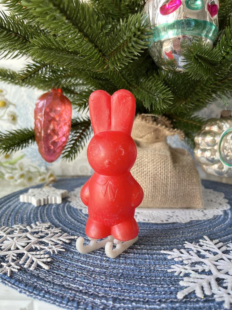 Зайчик на коньках, игрушка ссср