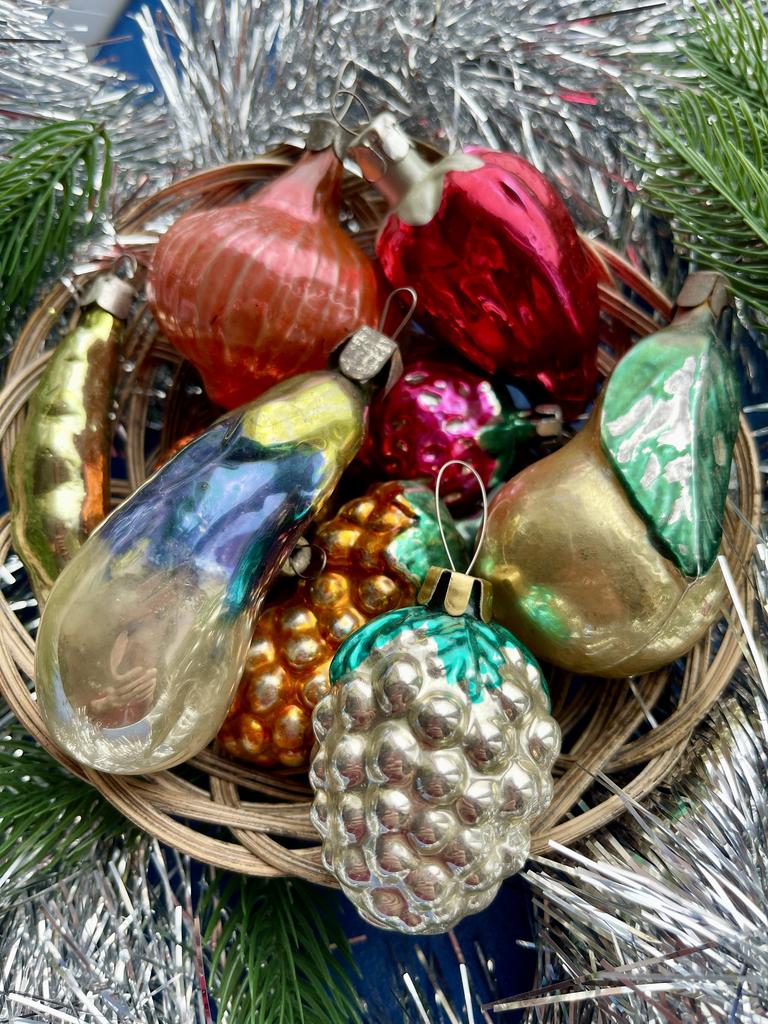 Советские елочные игрушки из стекла