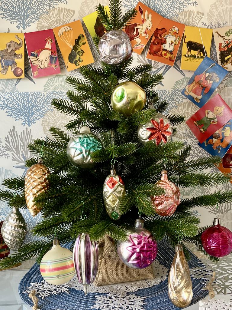 Стеклянные елочные игрушки