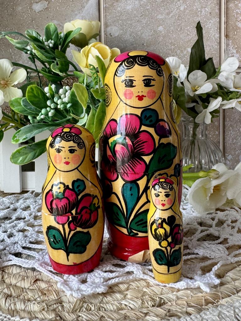 Советские матрешки с этикетками