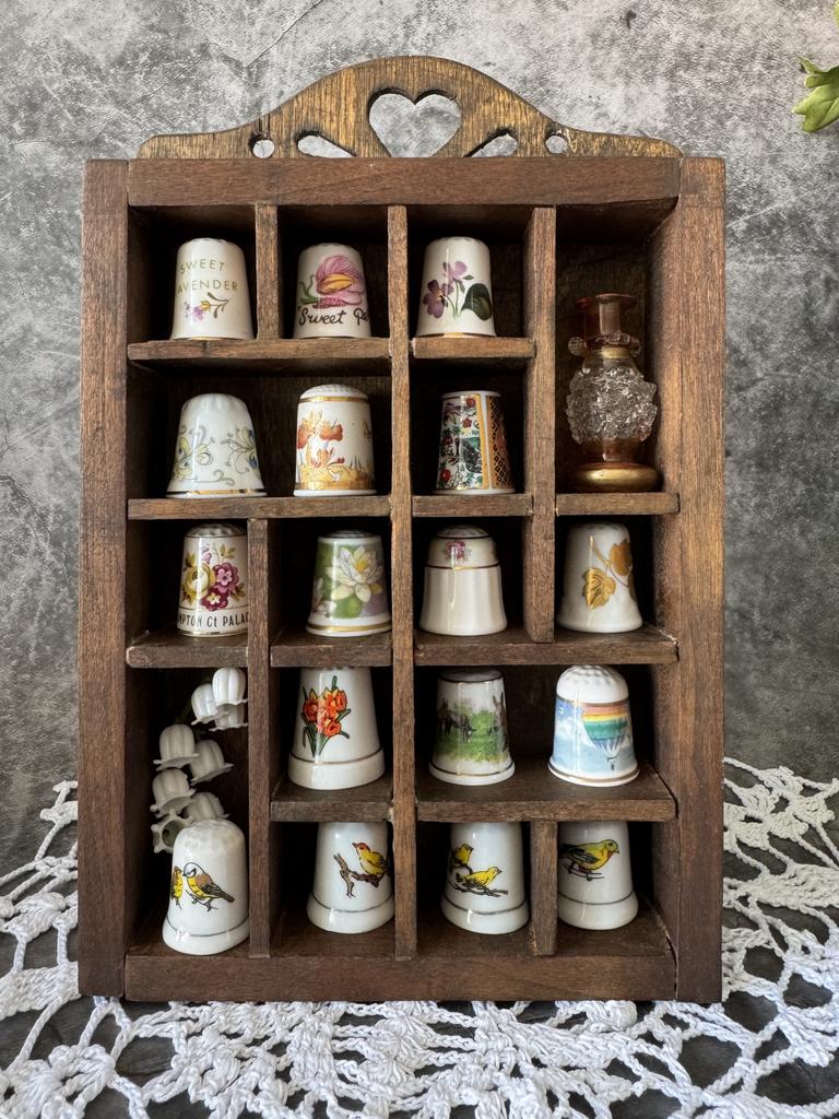 Коллекционные фарфоровые наперстки