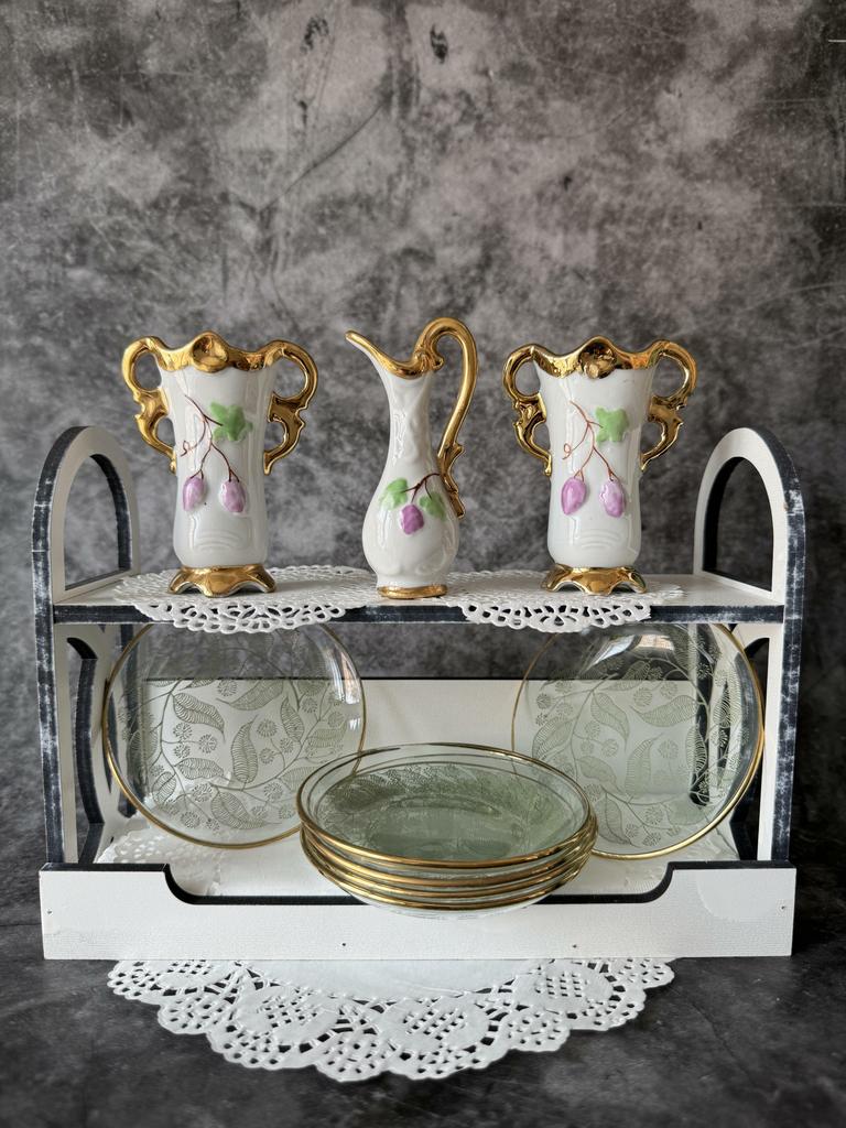 Коллекционная фарфоровая миниатюра