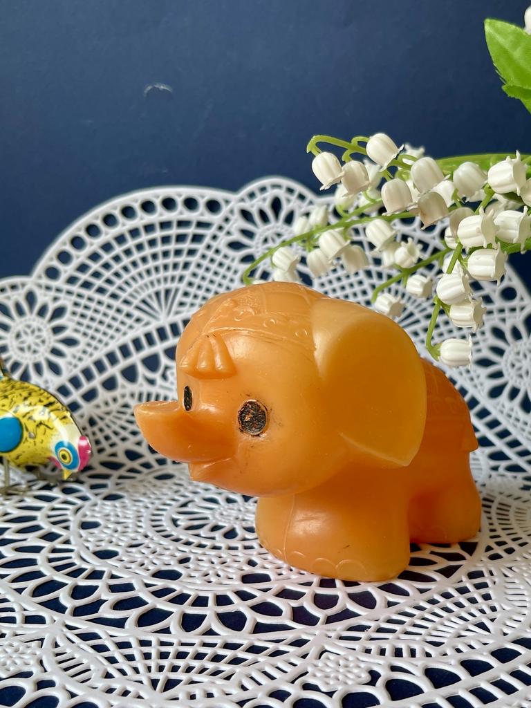 Советский полиэтиленовый слоненок