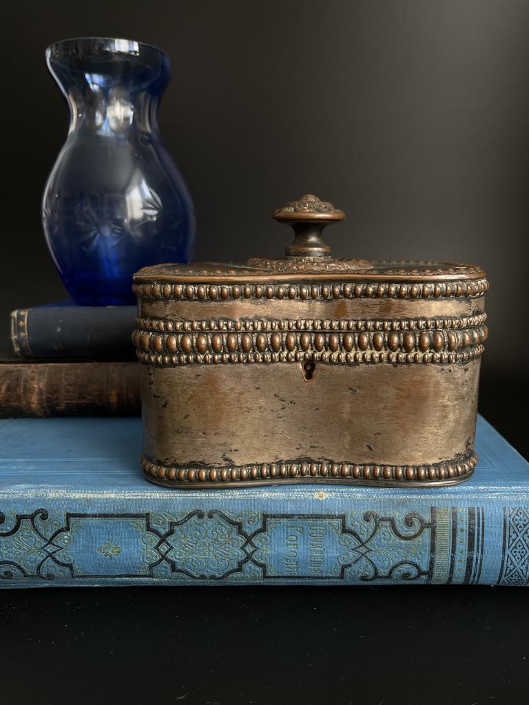 Старинная шкатулка фраже