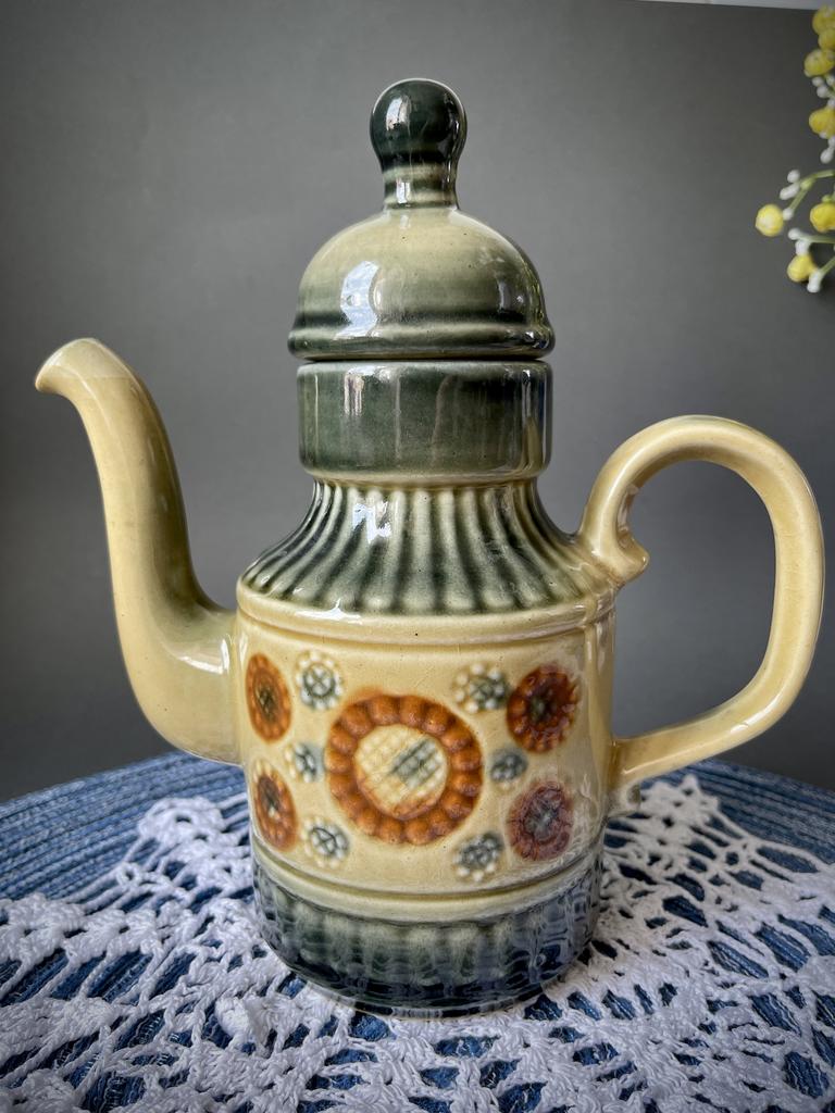 Советский кувшинчик с этикеткой