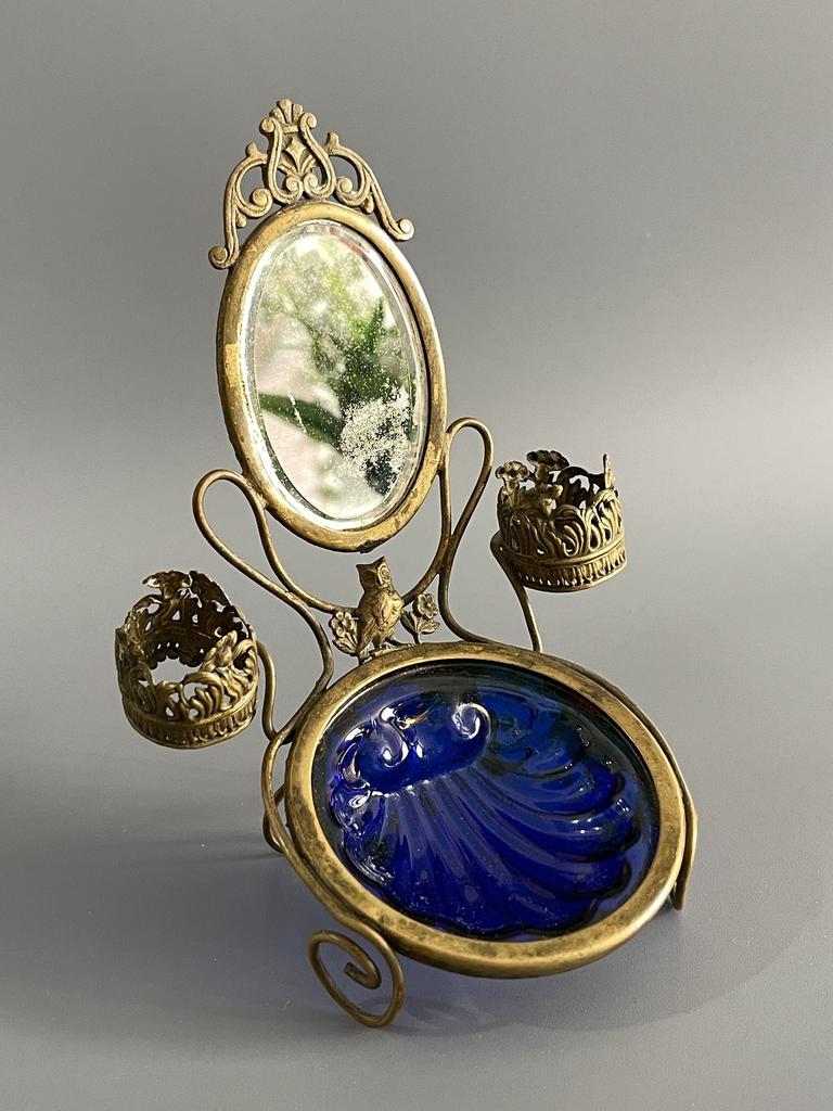 Миниатюрный гарнитур конца XIX века. Европа, (около 1885–1905 гг.)