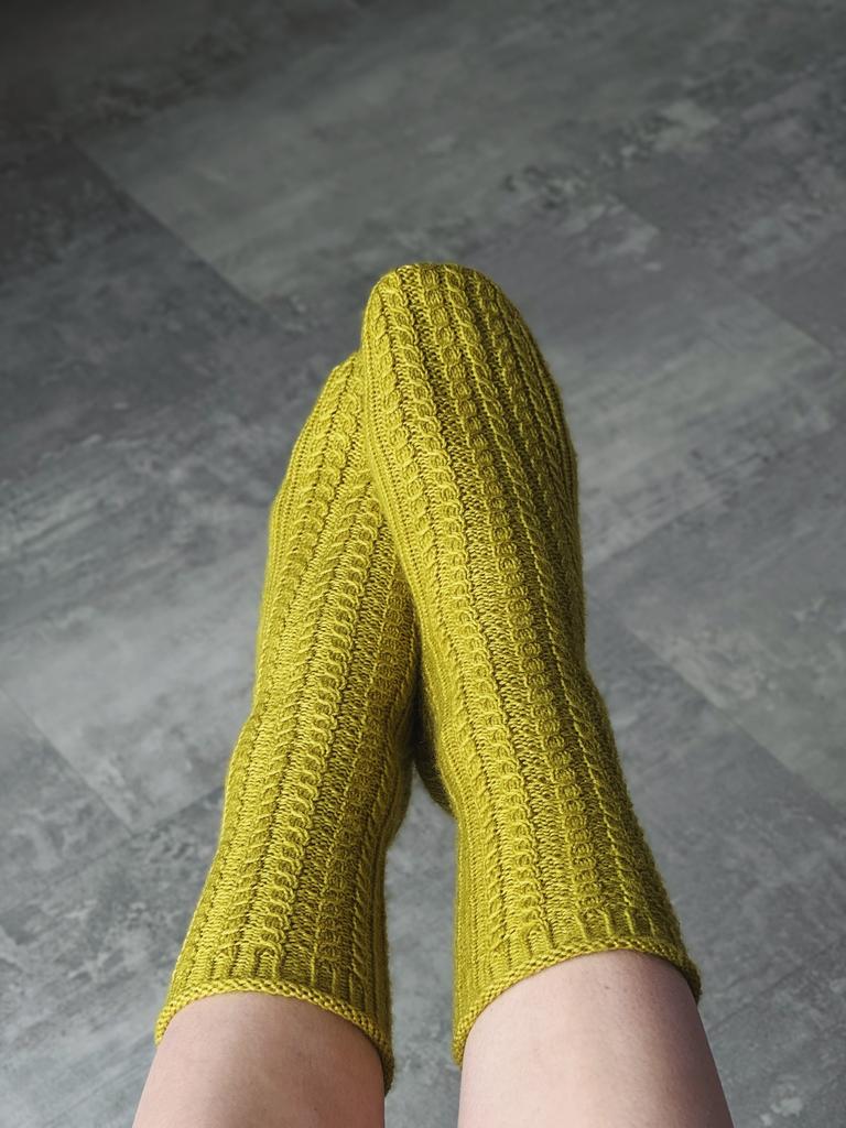 Описание носков с пяткой стронг Тёплые трели