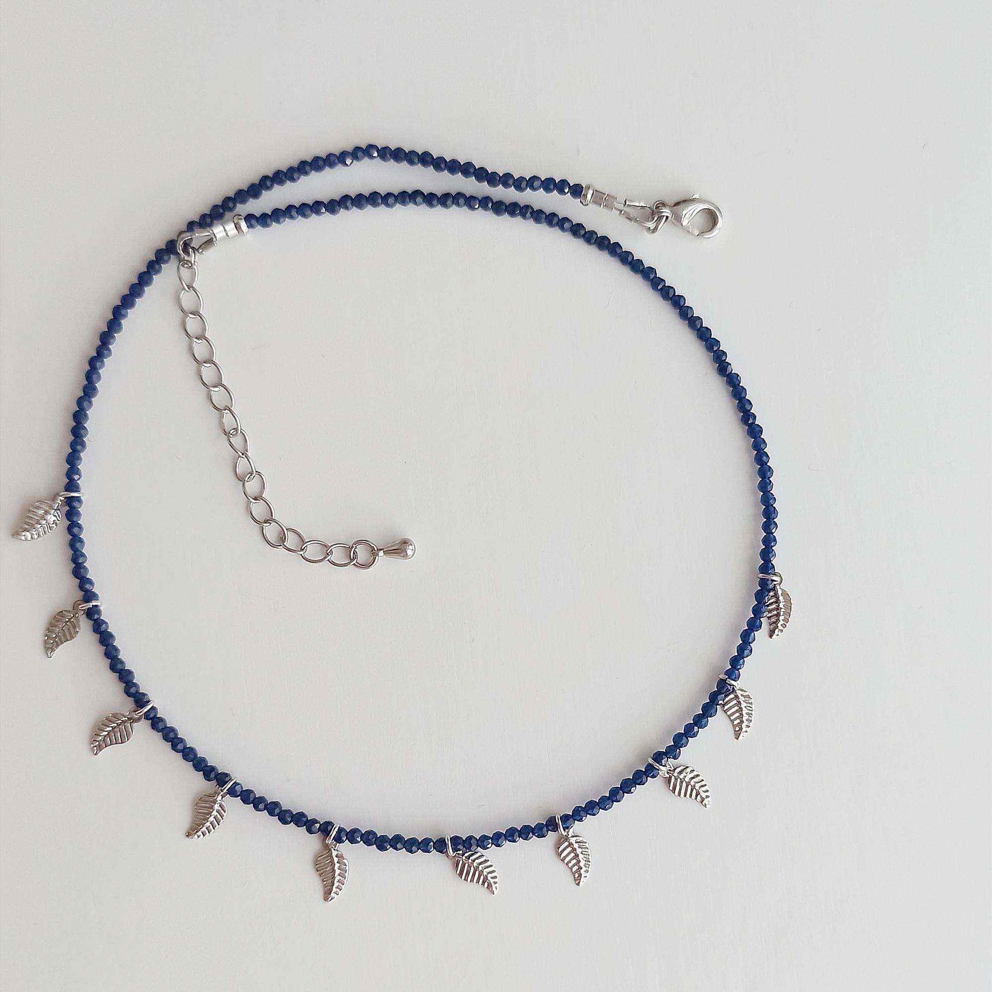 ЧОКЕР ЛИСТЬЯ