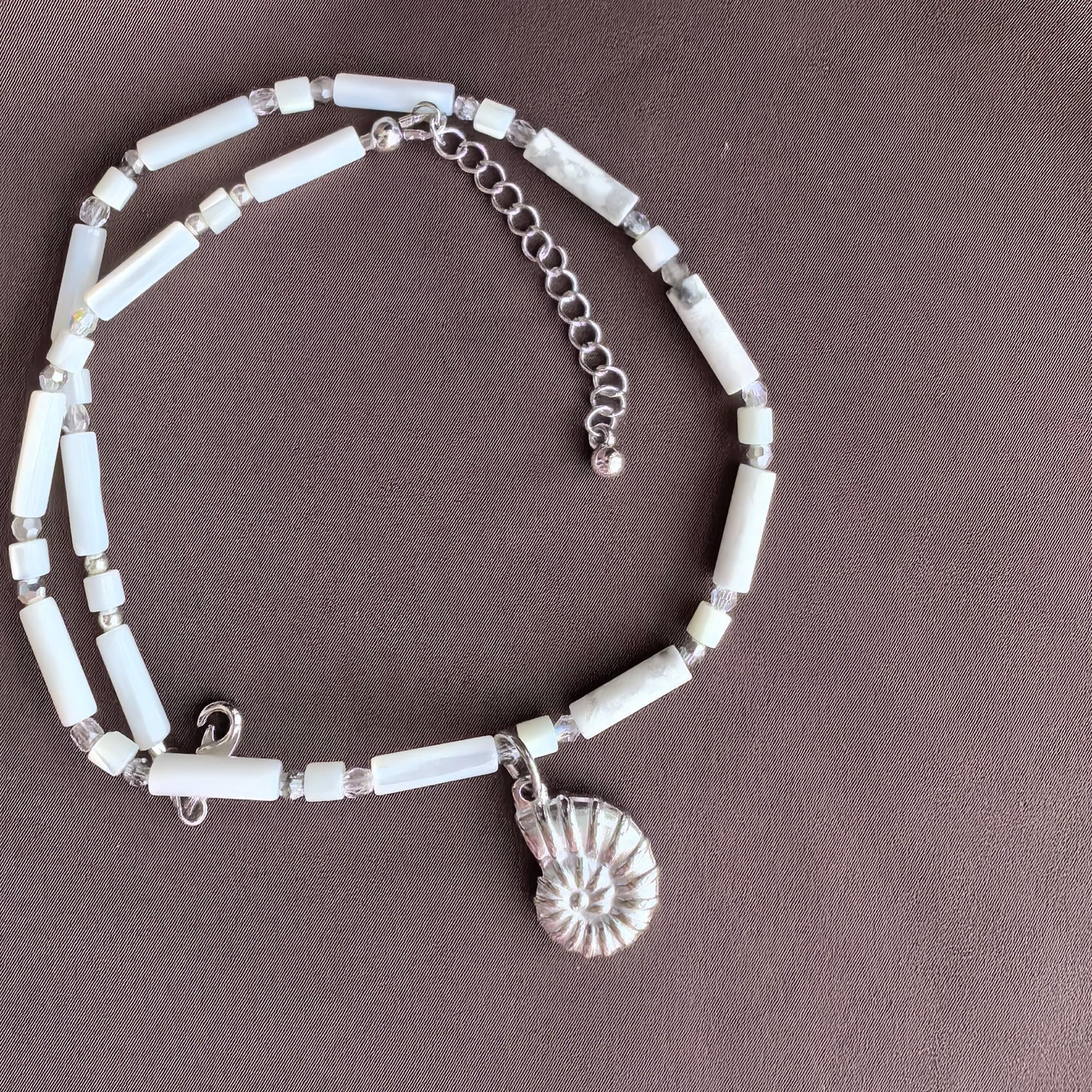 Чокер на шею перламутр