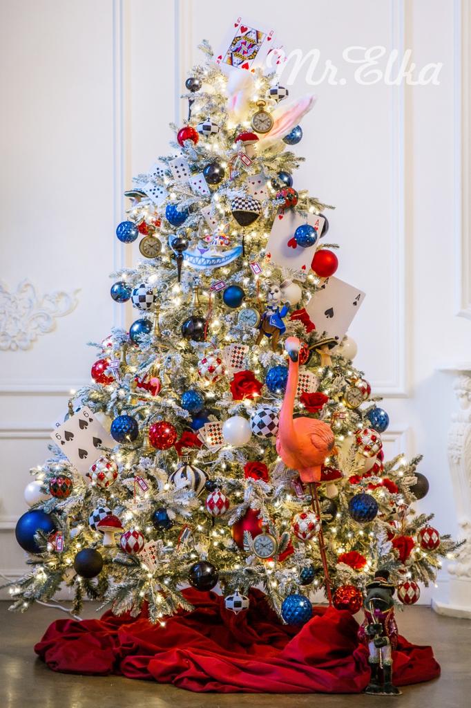 Ёлка "Безумное чаепитие"