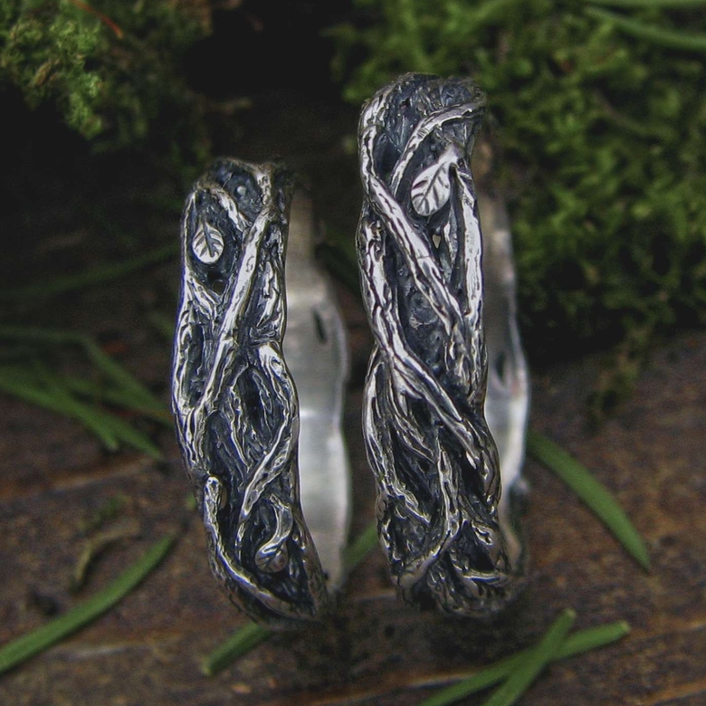 Wedding couple - leaves