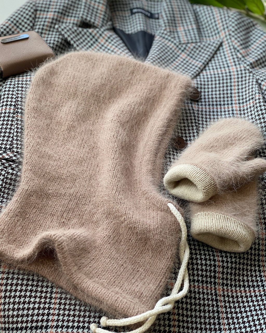 Анатомический капор + двойные варежки