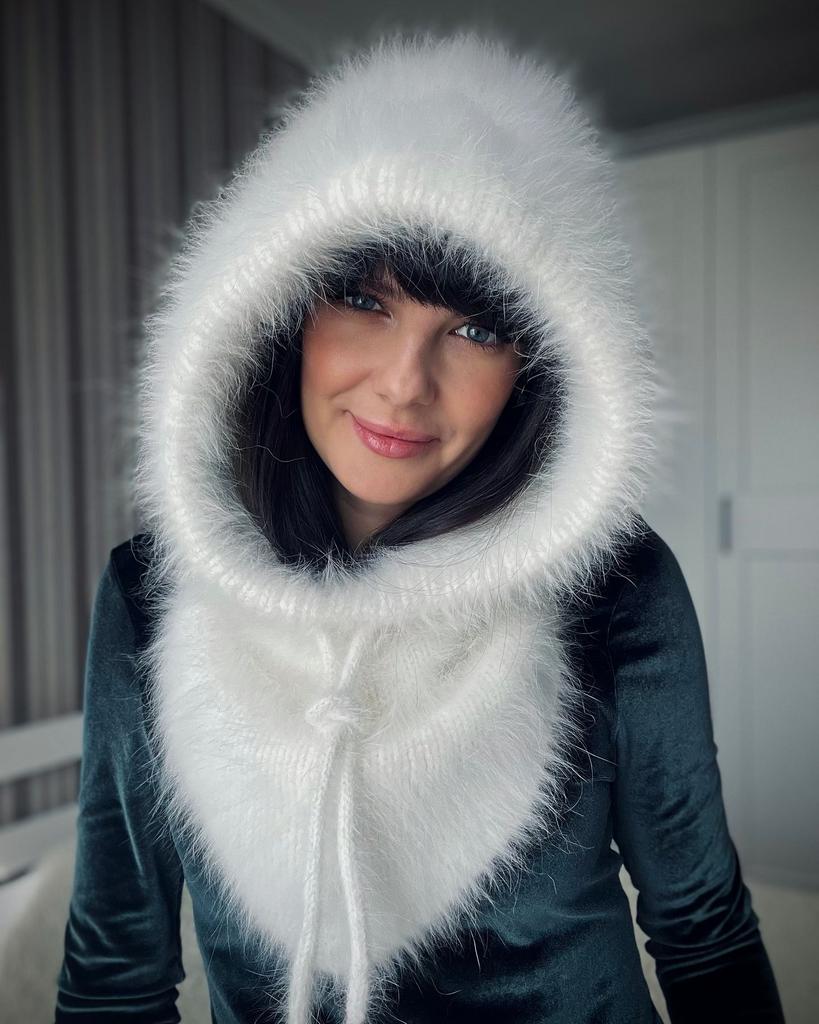 Капор с уголком