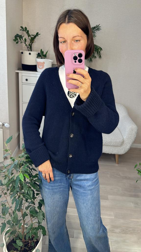 Кашемировый кардиган с V-вырезом