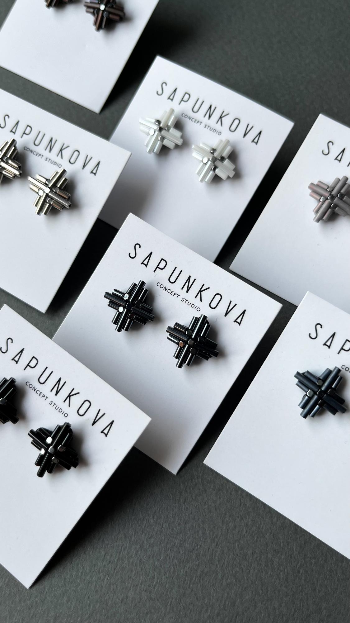 Пусеты из стекляруса