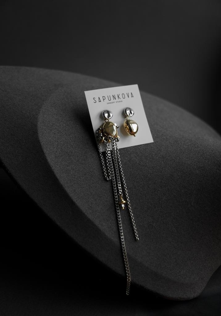 Асимметричные серьги ДРОП