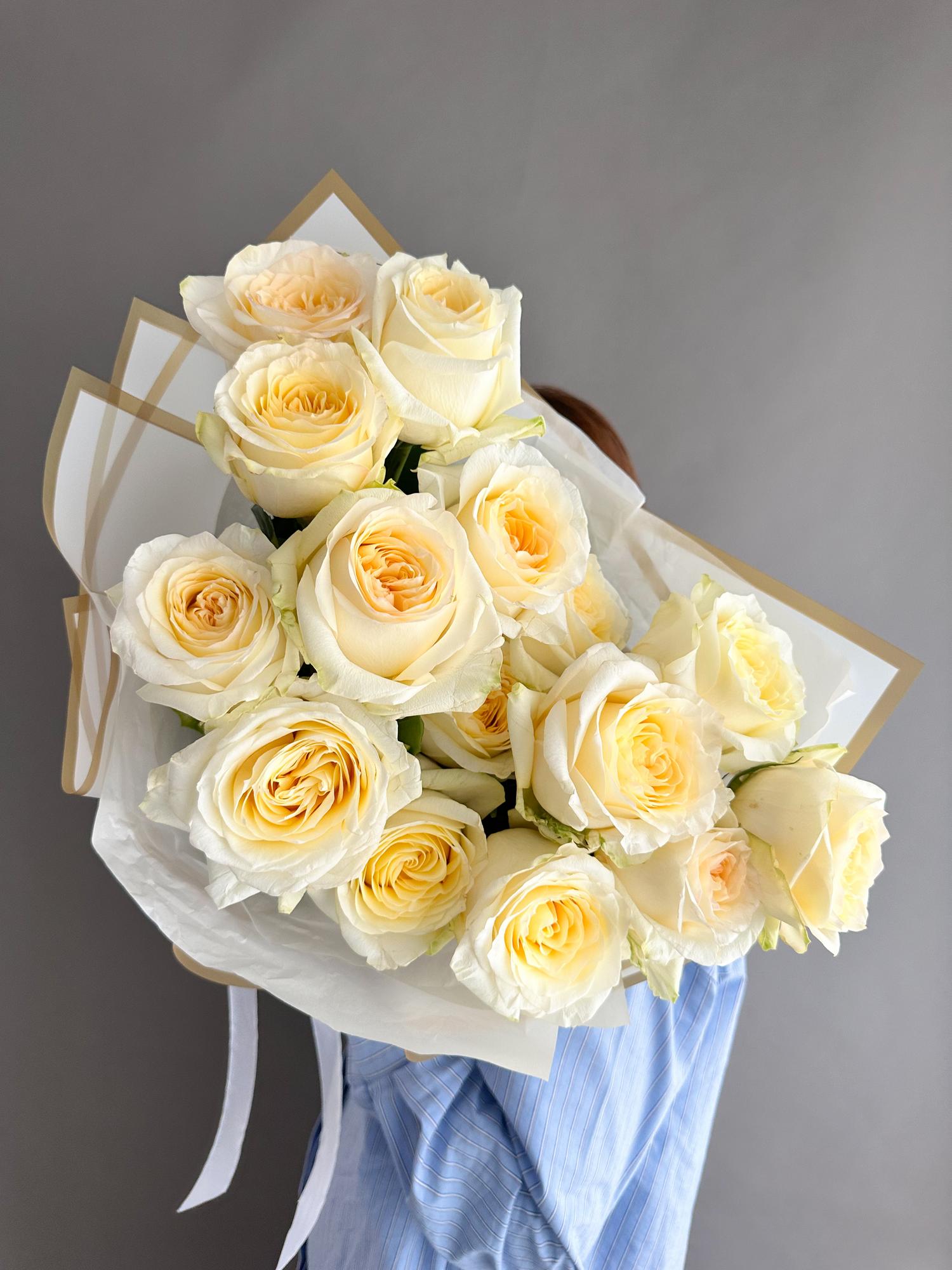 Букет из пионовидной розы Candlelight