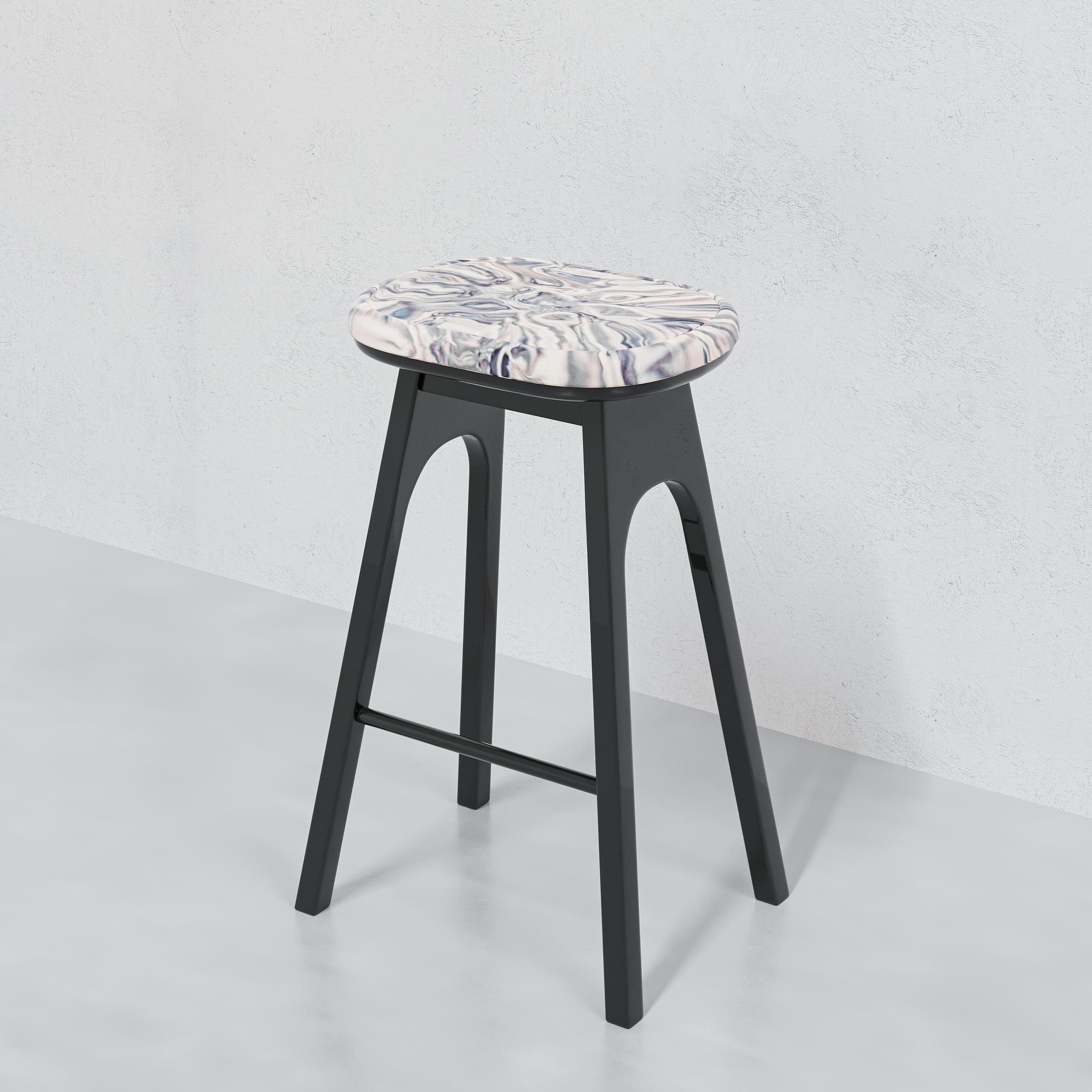 Стул  "NOSEAT"