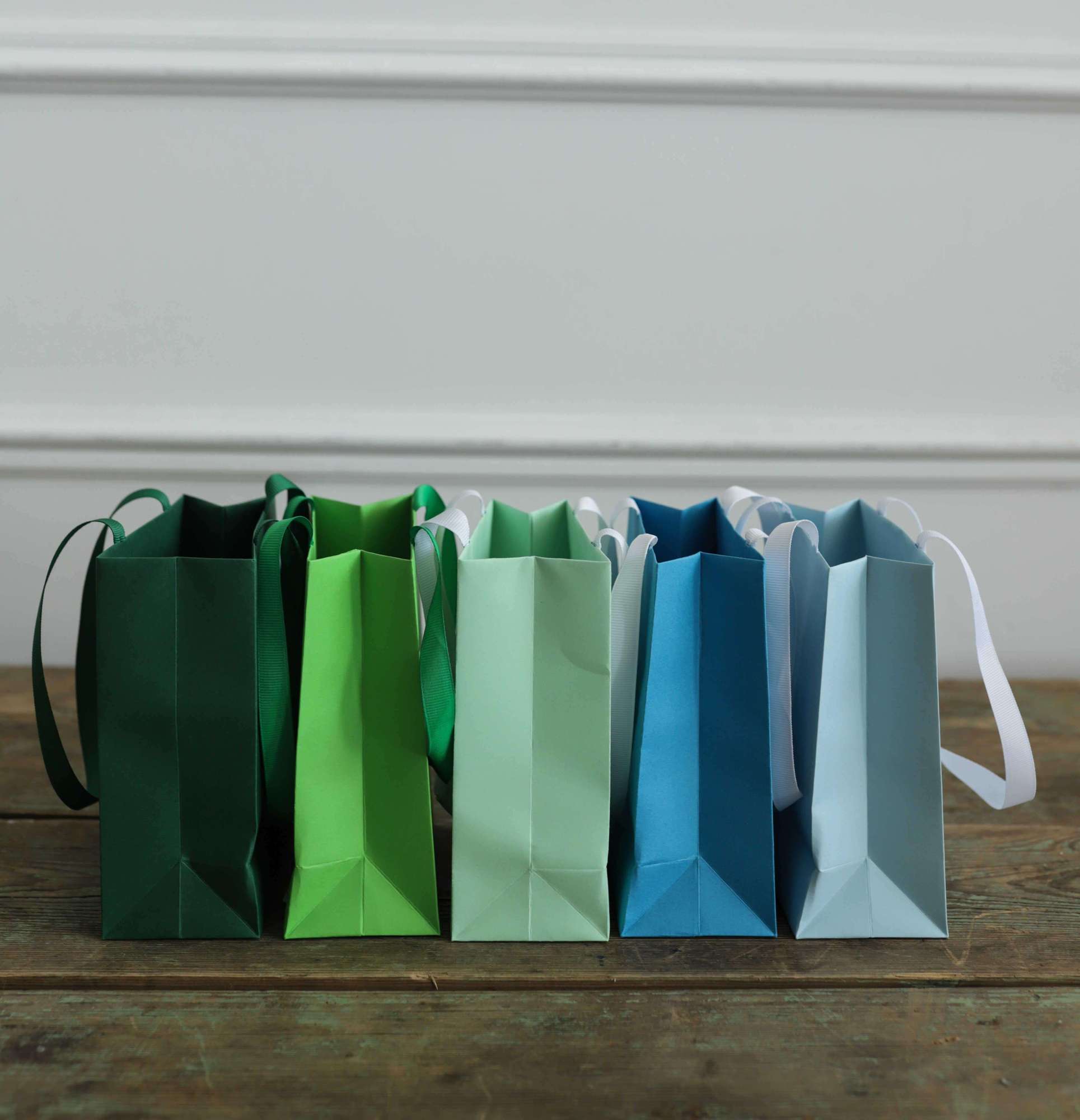 Пакет однотонный 15x12x6