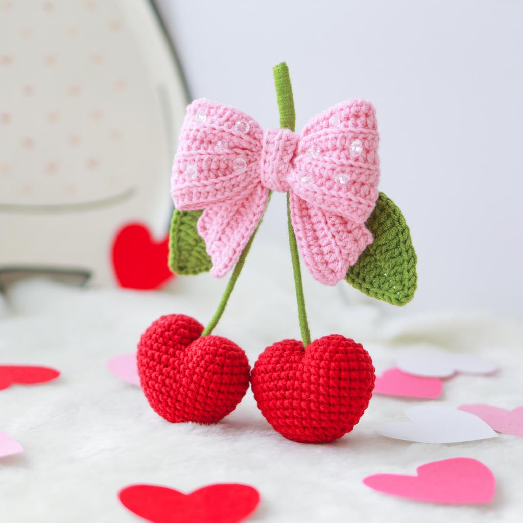 Мастер-класс Украшение Вишенки с бантом