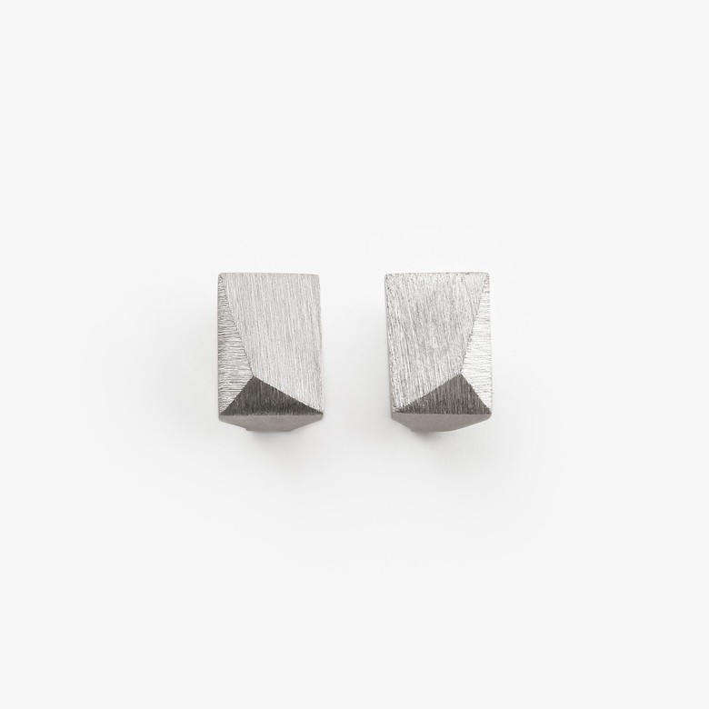 Серьги с гранями