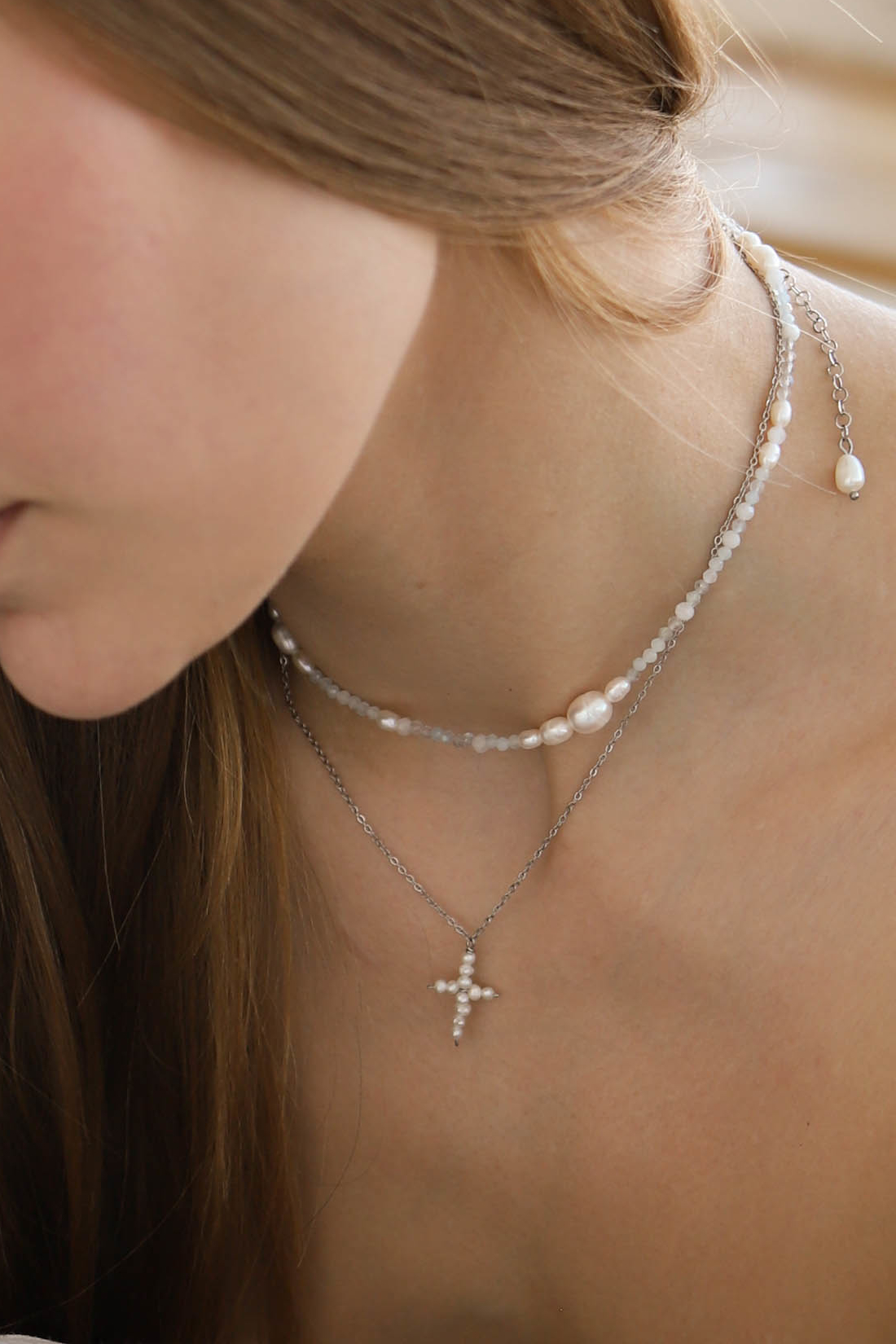 Чокер из аквамарина, лунного камня, лабрадорита и жемчуга