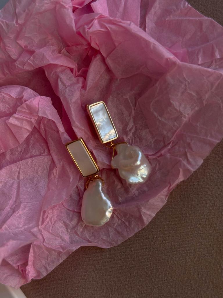 Серьги с жемчугом MIRROR