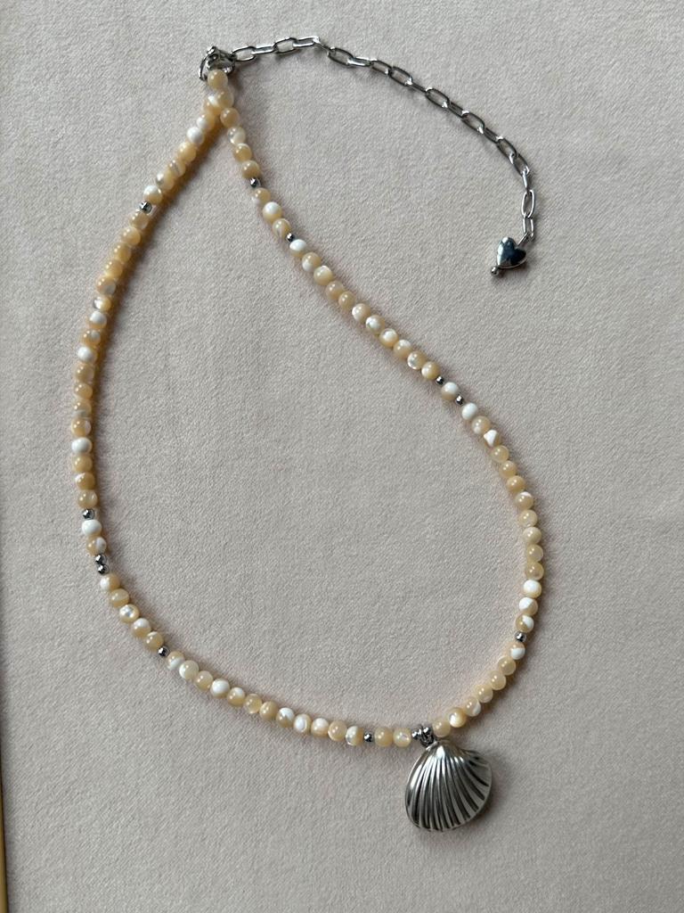 Чокер из перламутра MERMAID