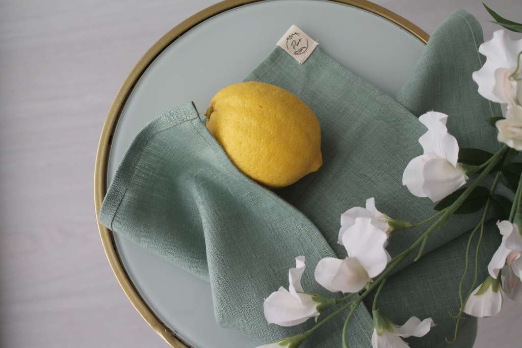 Мятная льняная сервировочная салфетка