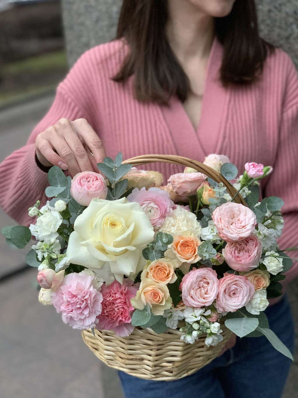 КОРЗИНА ЦВЕТОВ BLOOM BOX 42