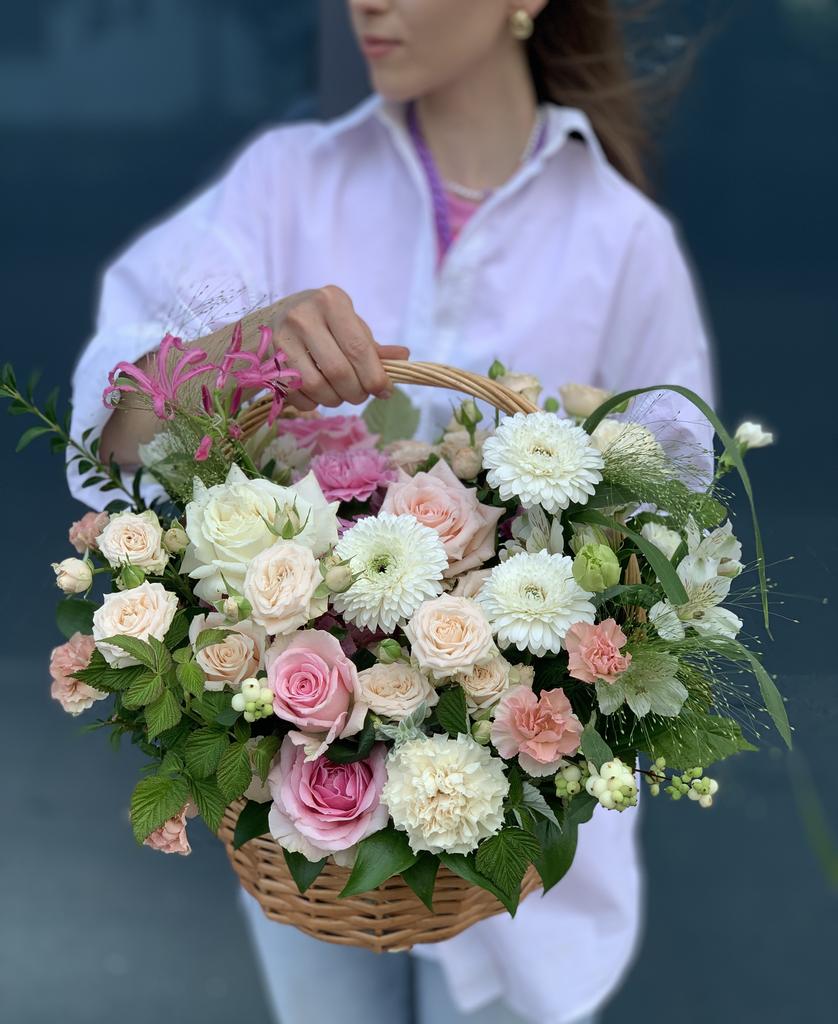КОРЗИНА ЦВЕТОВ BLOOM BOX 81