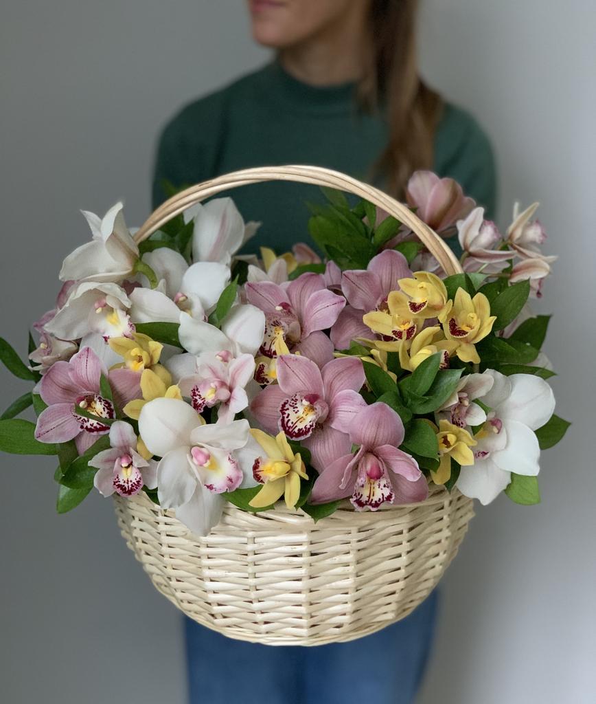 КОРЗИНА ЦВЕТОВ BLOOM BOX 132