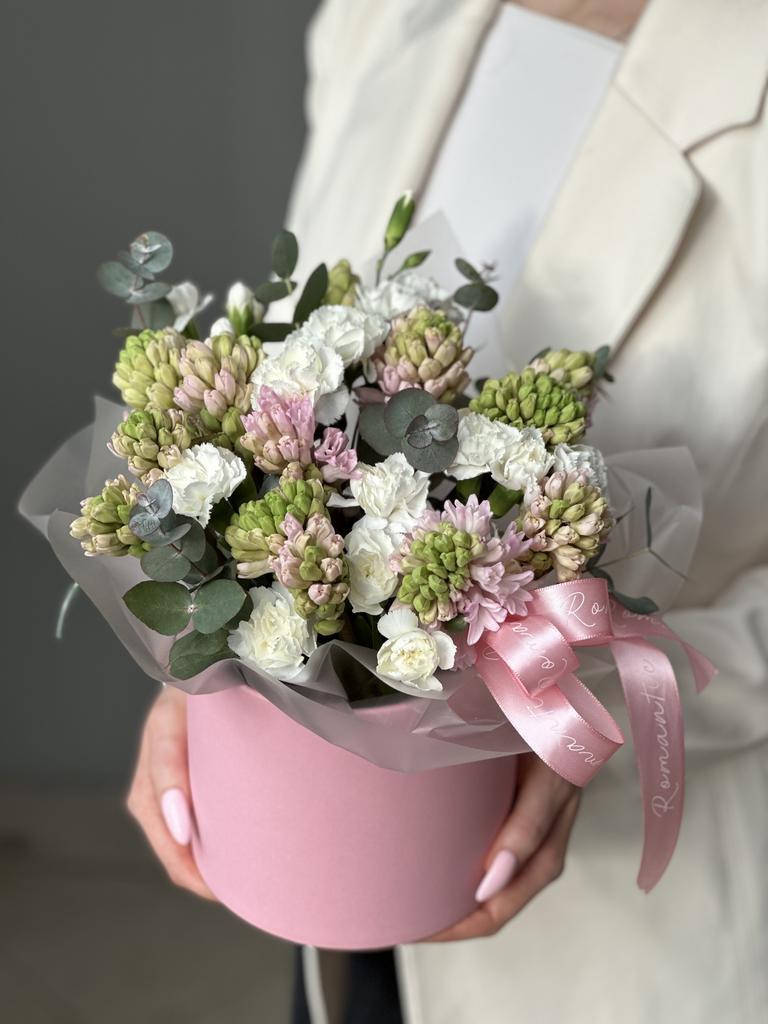 КОРОБКА С ГИАЦИНТАМИ И ДИАНТУСАМИ 03