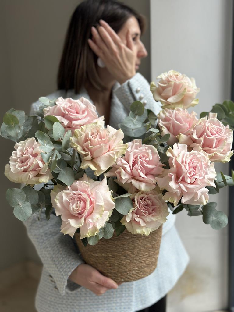 Кружевные розы в кашпо BLOOM 37