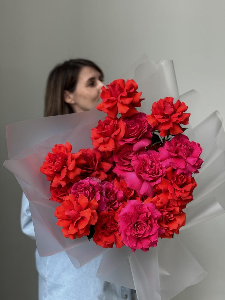 ДУОБУКЕТ ИЗ КРУЖЕВНЫХ РОЗ 31