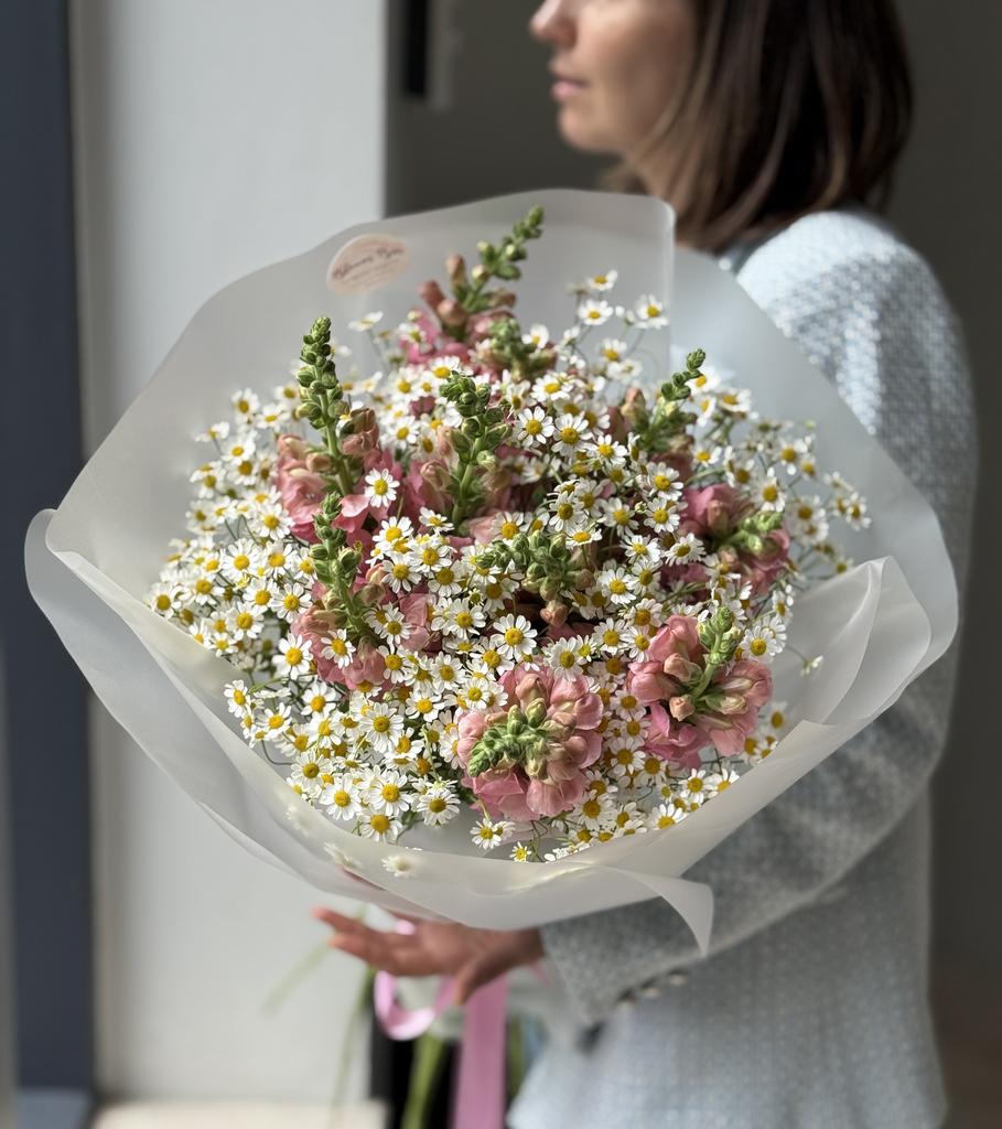 ДУОБУКЕТ ИЗ ТАНАЦЕТУМА И АНТИРРИНУМА 13