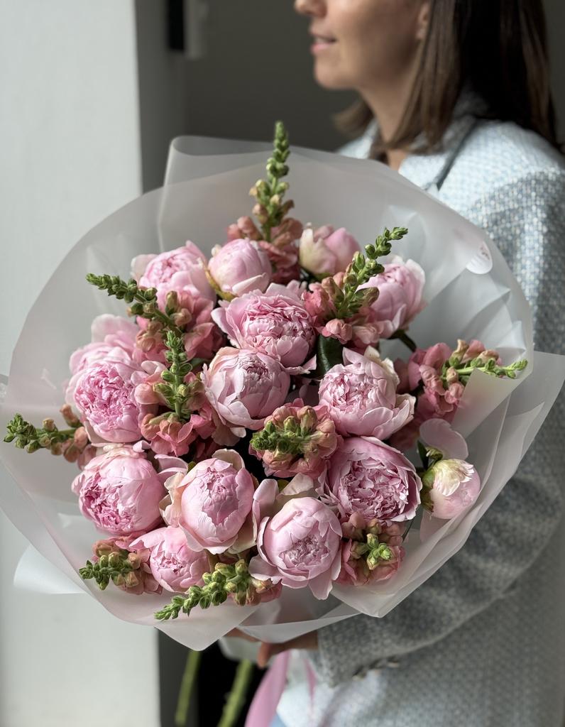 ДУОБУКЕТ ИЗ ПИОНОВ И АНТИРРИНУМА 07