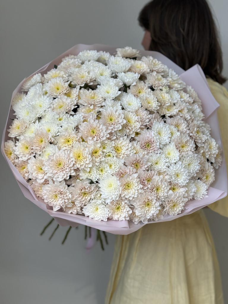 МОНОБУКЕТ ИЗ КУСТОВЫХ ХРИЗАНТЕМ 32