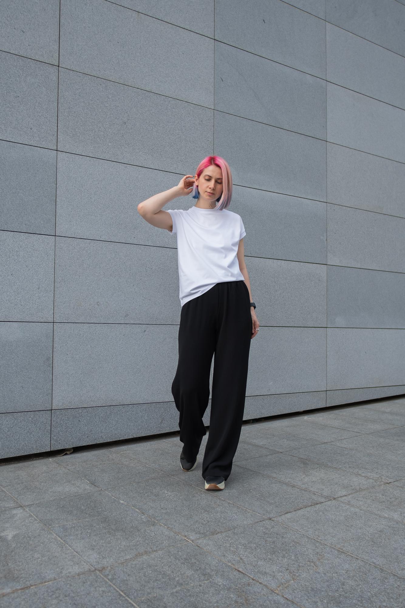 Базовая футболка белого цвета