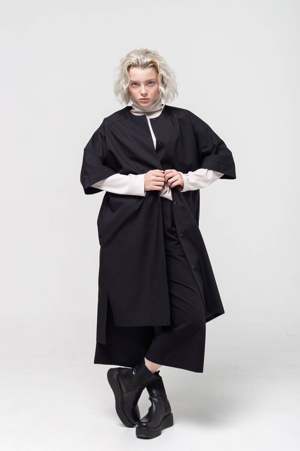 Платье-рубашка свободного кроя чёрное