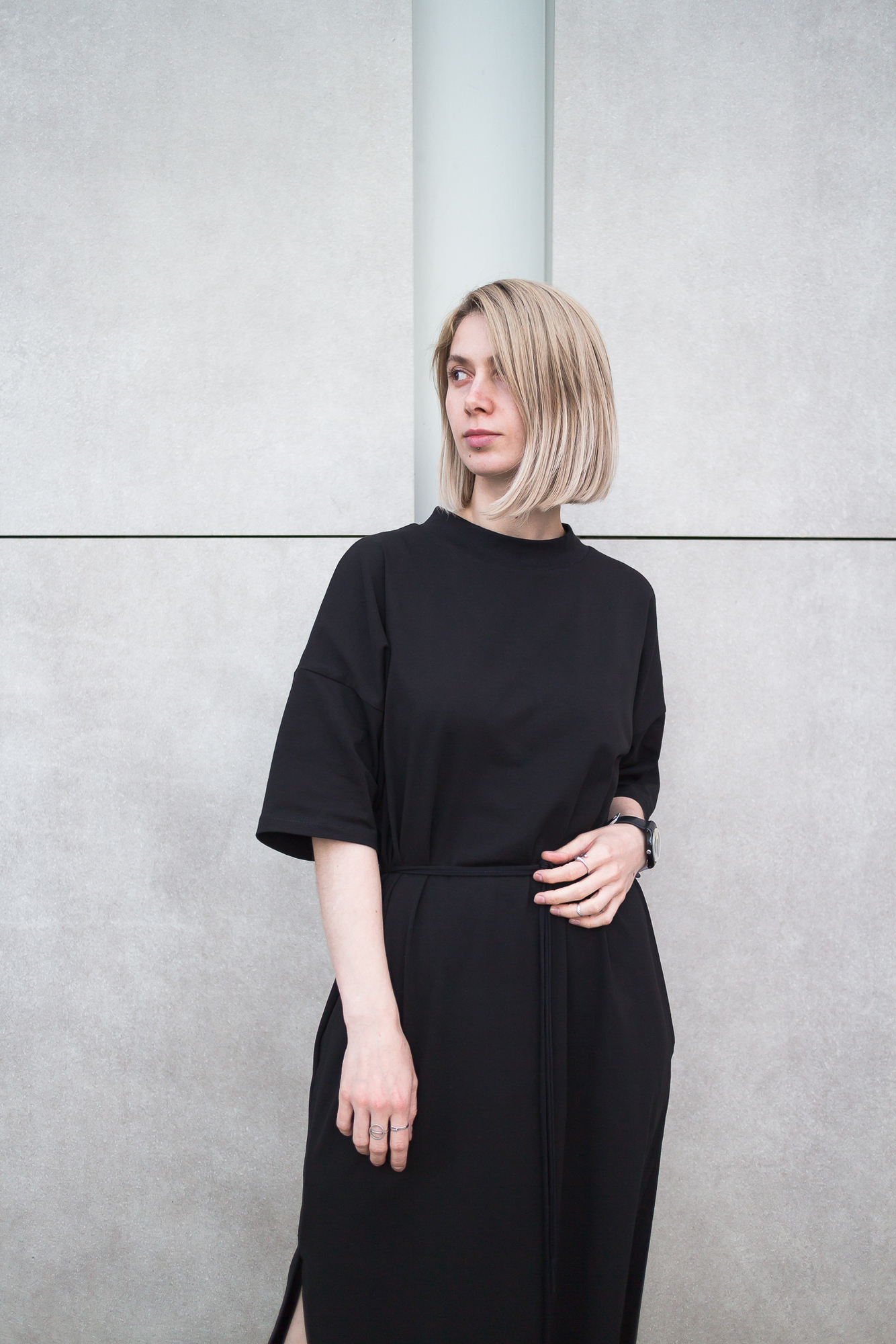 Платье футболка с разрезами