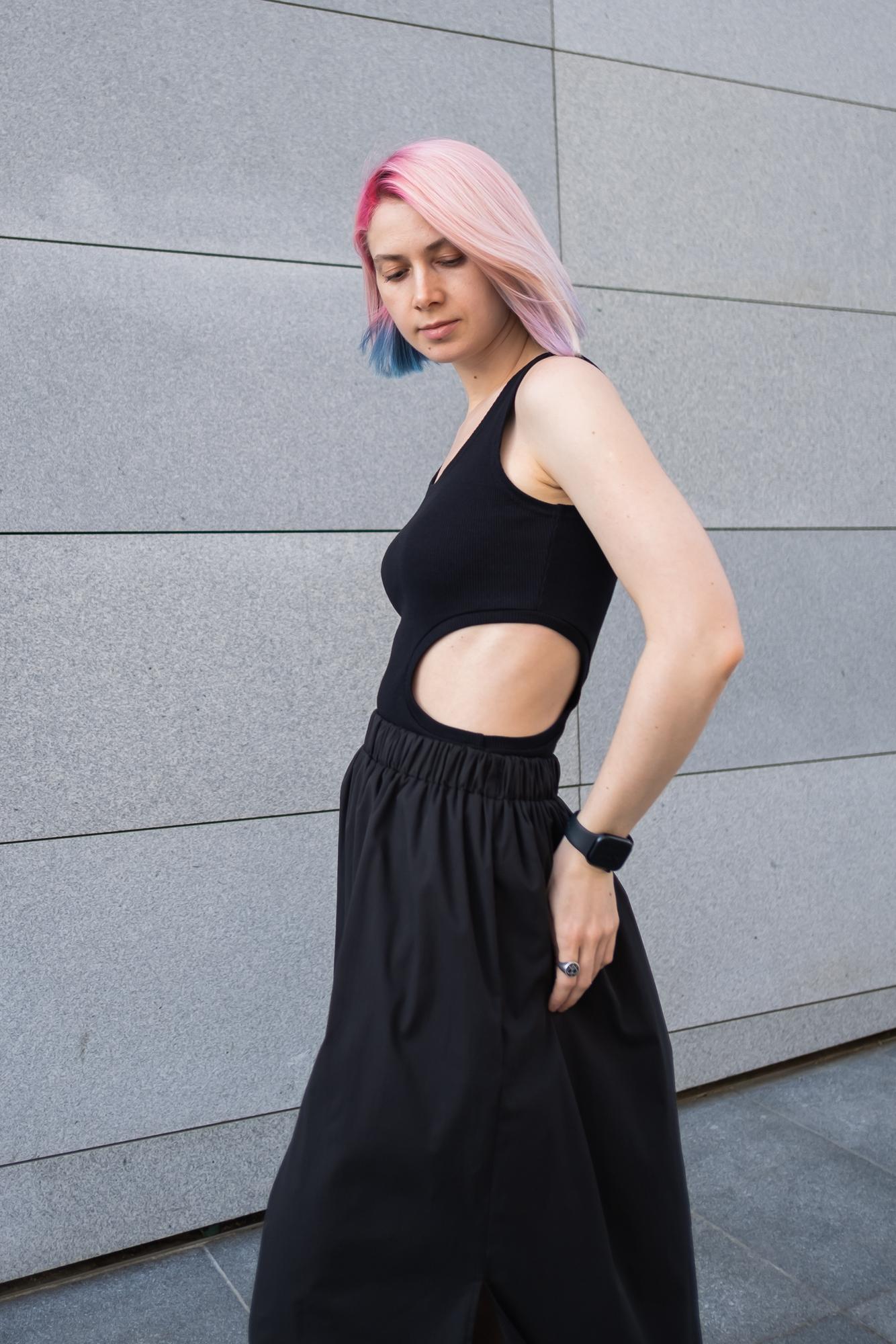 Топ с боковым вырезом