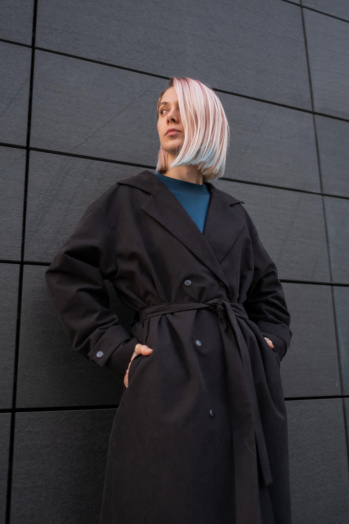 Тренч чёрного цвета