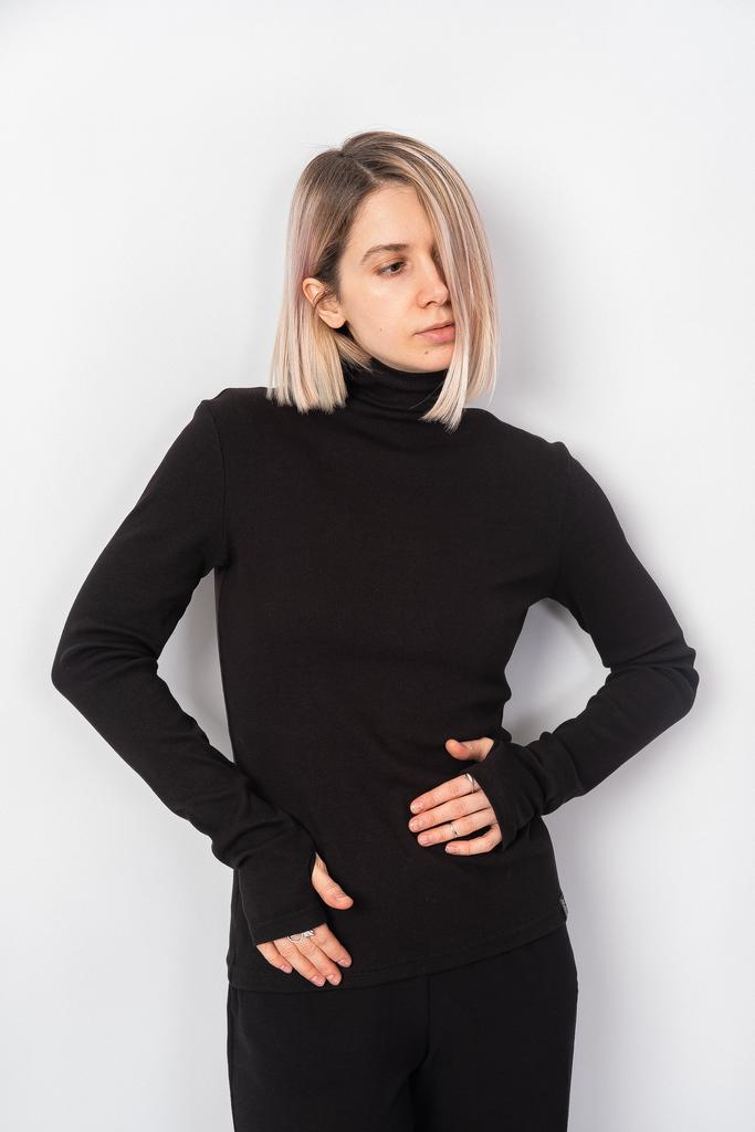 Бадлон с рукавами-митенками чёрного цвета