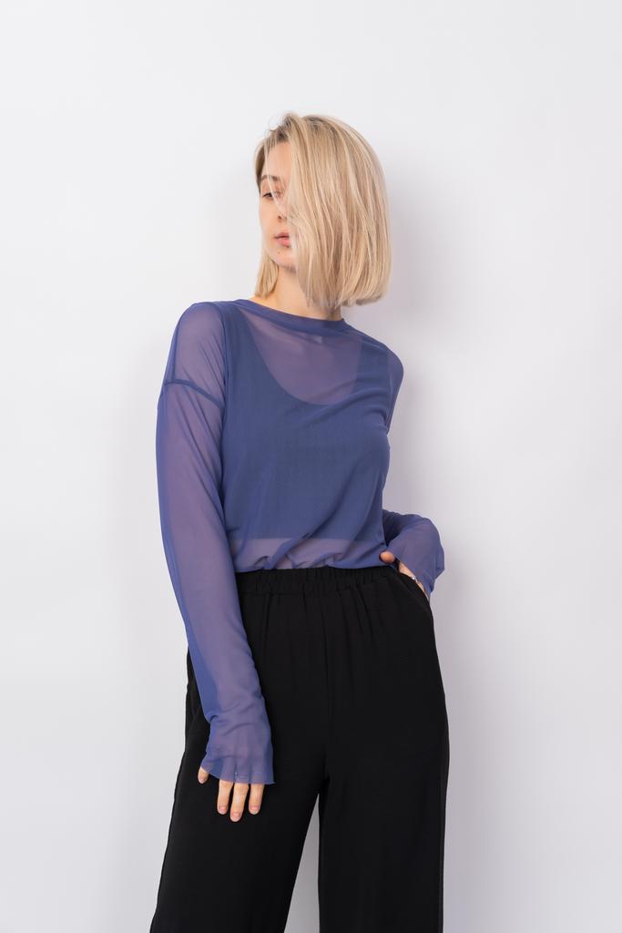 Лонгслив из сетки фиолетовый